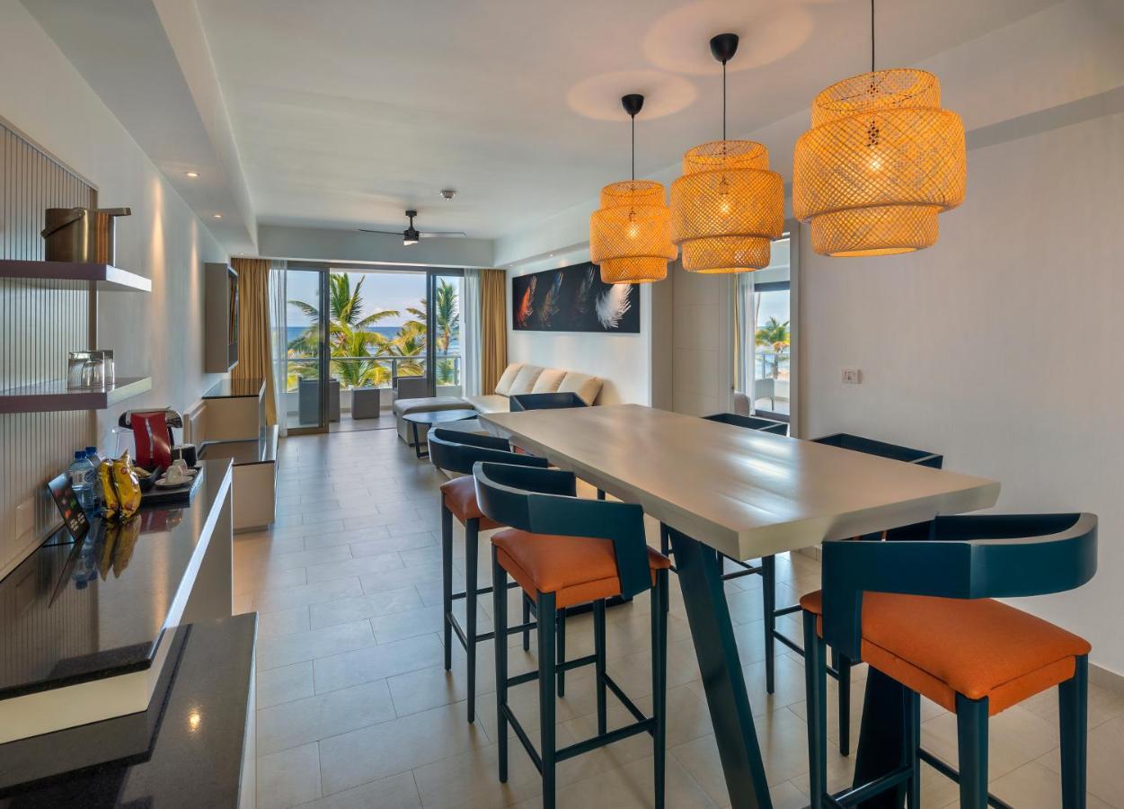 Suite Presidencial Luxo com 1 Quarto Diamond Club - Frente Mar - Acesso Direto à Piscina