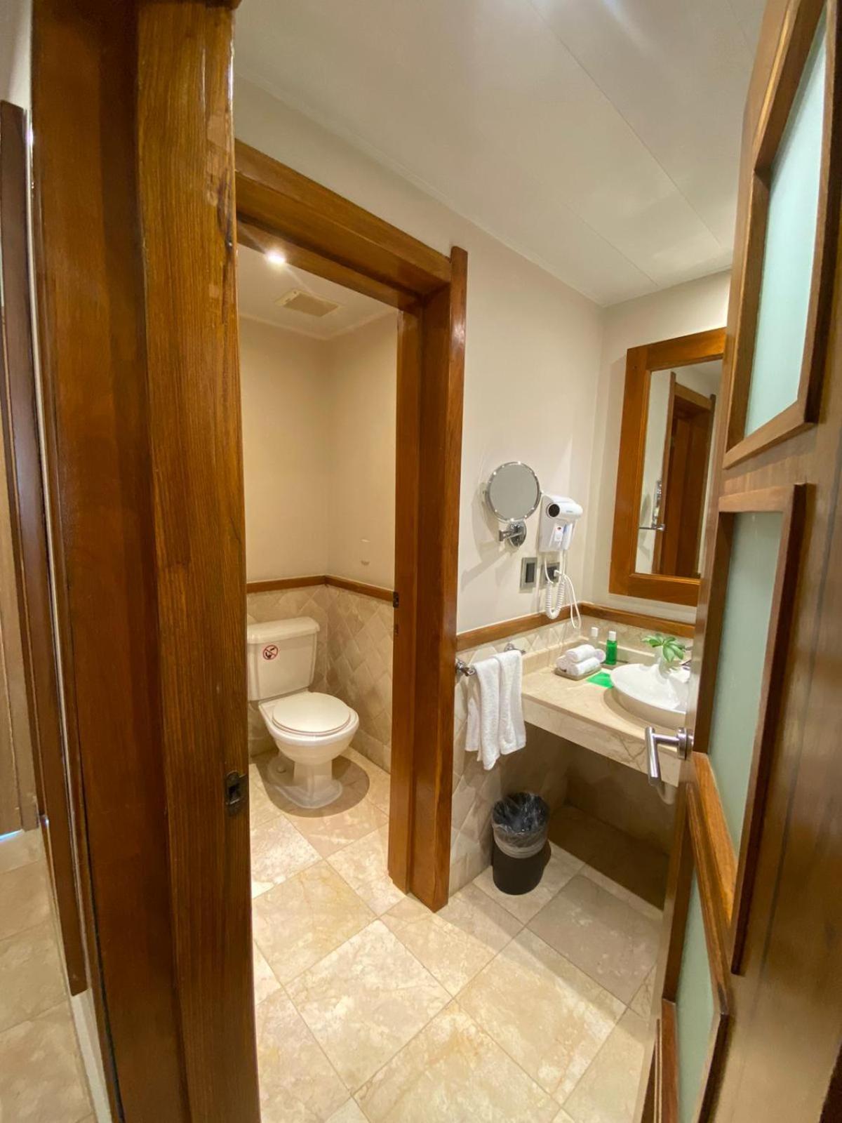 Hébergement Lit King-Size Supérieur Deluxe - Vue Tropicale