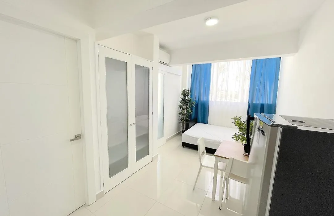 Rooftop Pool Ducassi Studio Suites Deluxe Hotel Beach Club & Spa-1