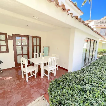 Los Corales Casas Del Mar Ocean & Garden View Hotel Bavaro Beach Club & Spa-3
