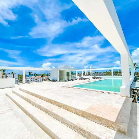 Rooftop Pool Ducassi Studio Suites Deluxe Hotel Beach Club & Spa-3